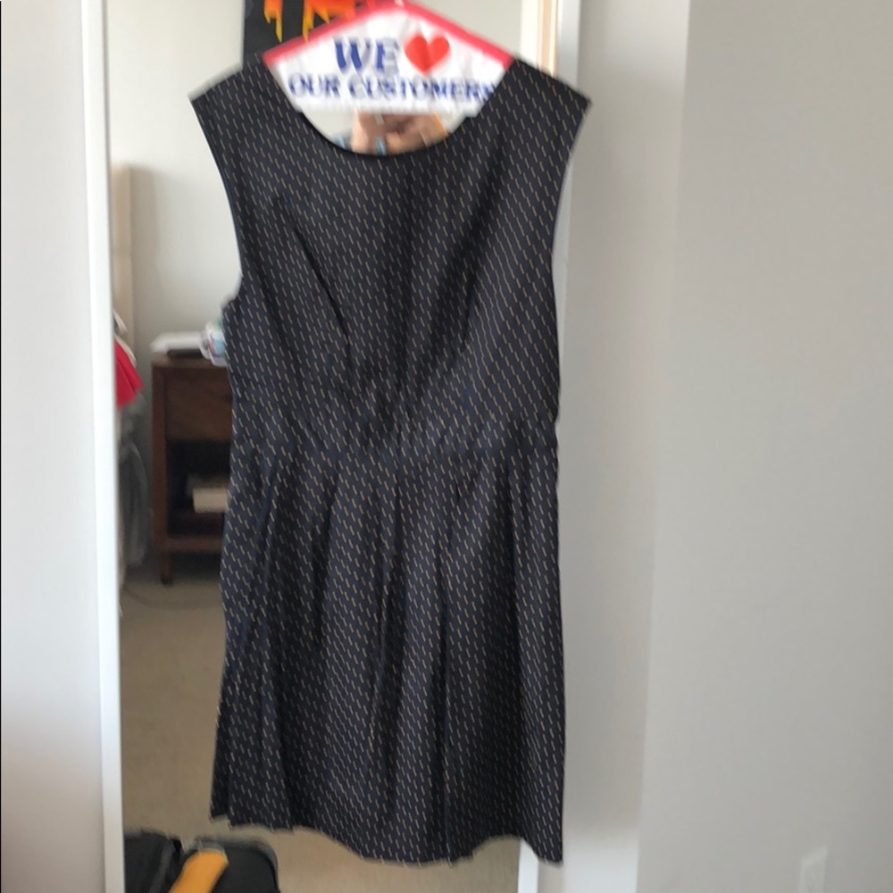 Polka dot dress, cutout back